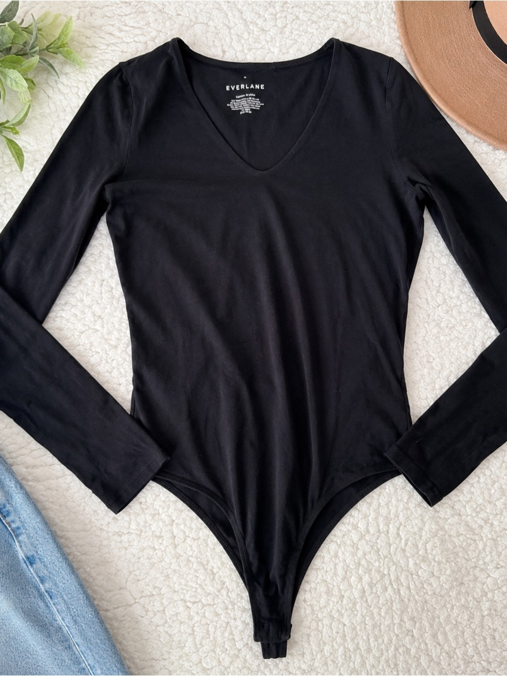 Everlane Black Long Sleeve V-Neck Supima Cotton Bodysuit Medium